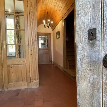 Spacieuse Avec Wi-fi Et Animaux Admis Montvicq